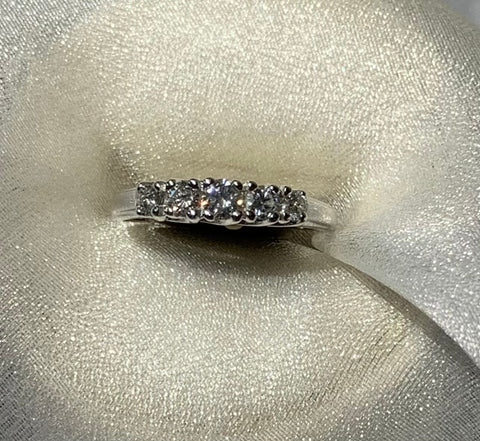 Picture of Diamond Ring E5716